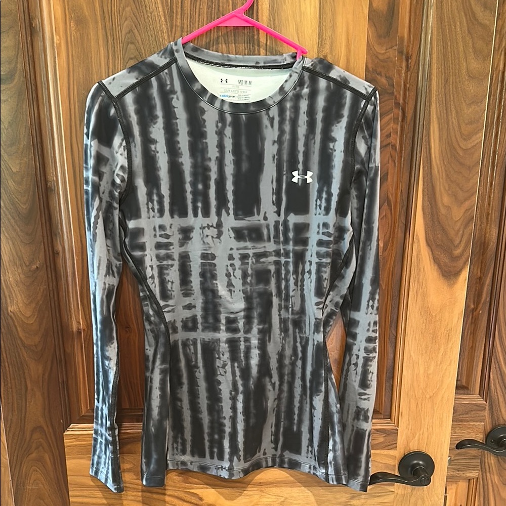 Under Armour Black and Gray Long Sleeve Shirt